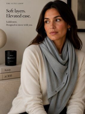 lululemon athletica Scarf in Light Gray